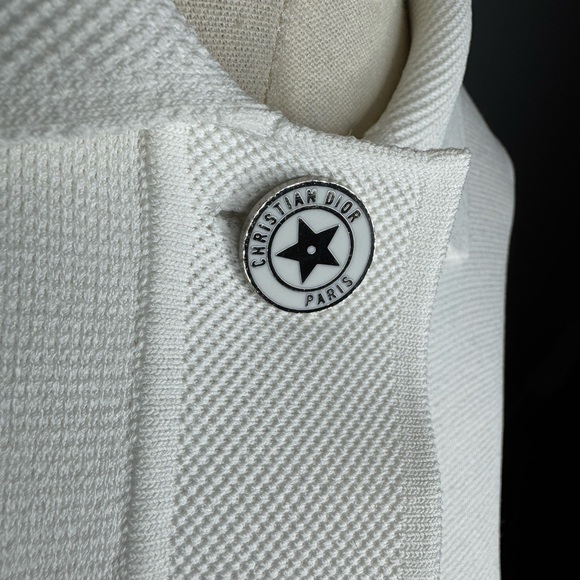 Christian Dior Knit Crop Jacket. - Picture 6 of 11